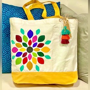 Beautiful hand-painted bag of great capacity & durability, 100% cotton canvas.